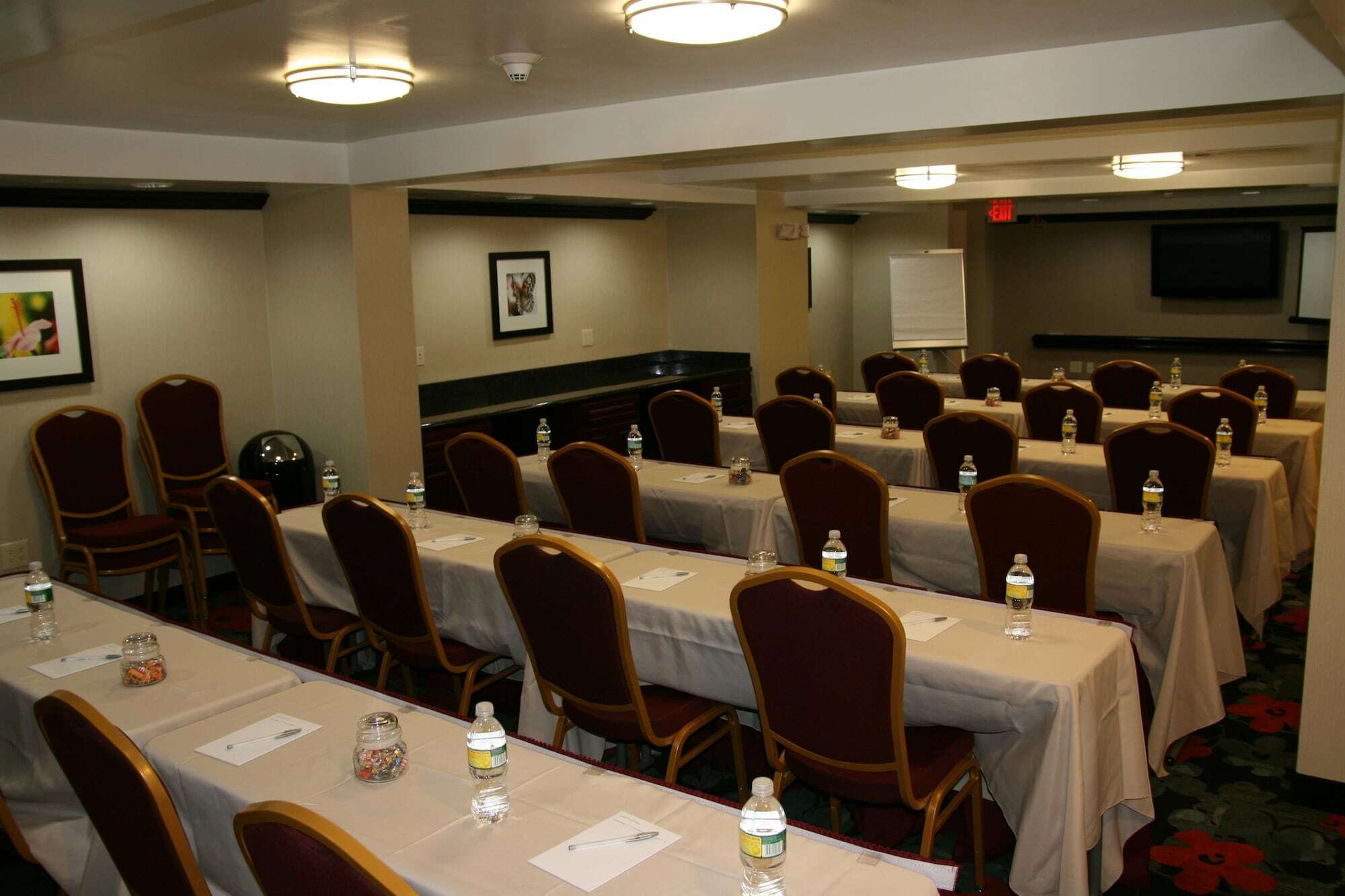 Hampton Inn Jericho - Westbury Екстериор снимка