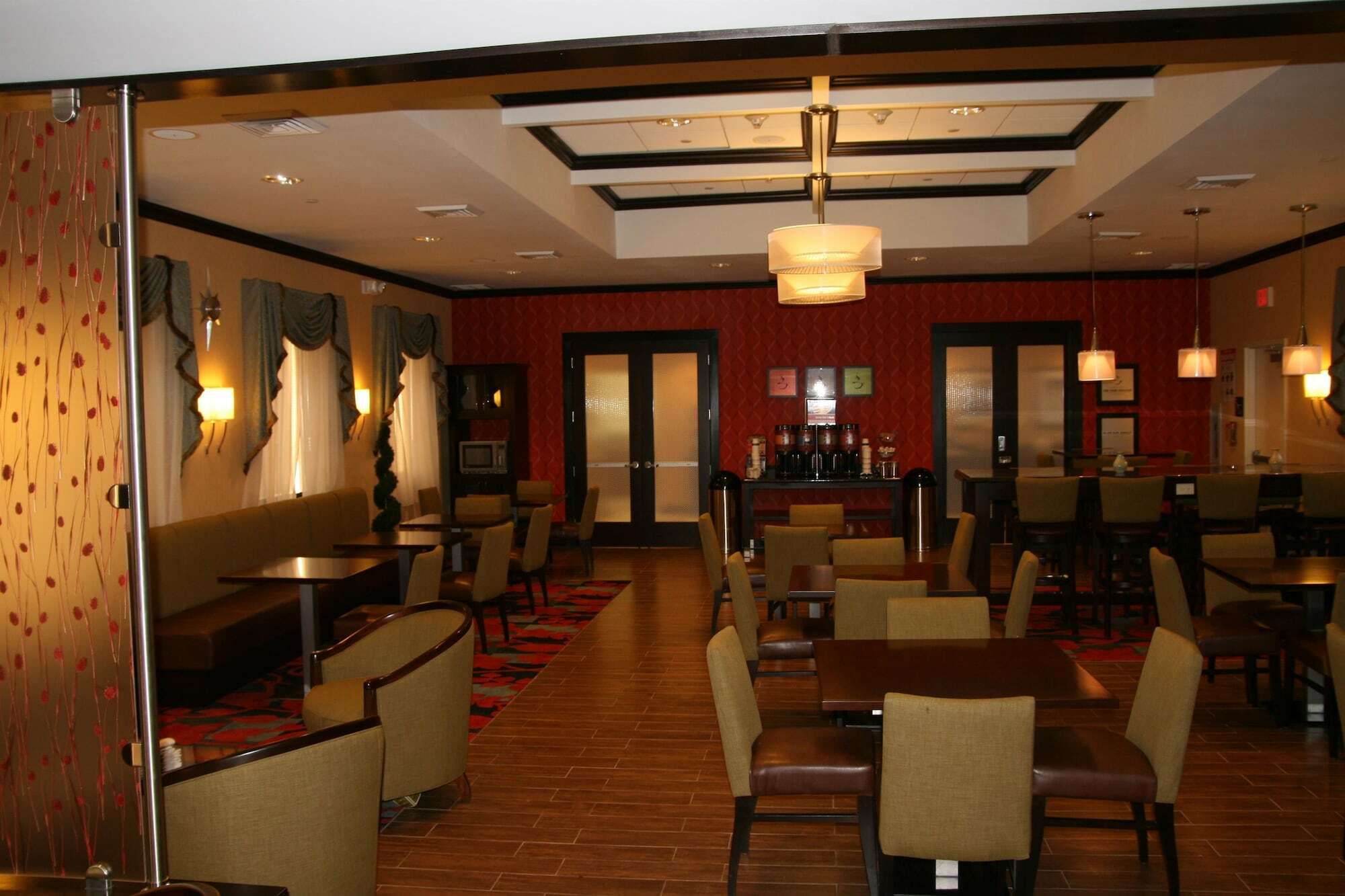 Hampton Inn Jericho - Westbury Ресторант снимка