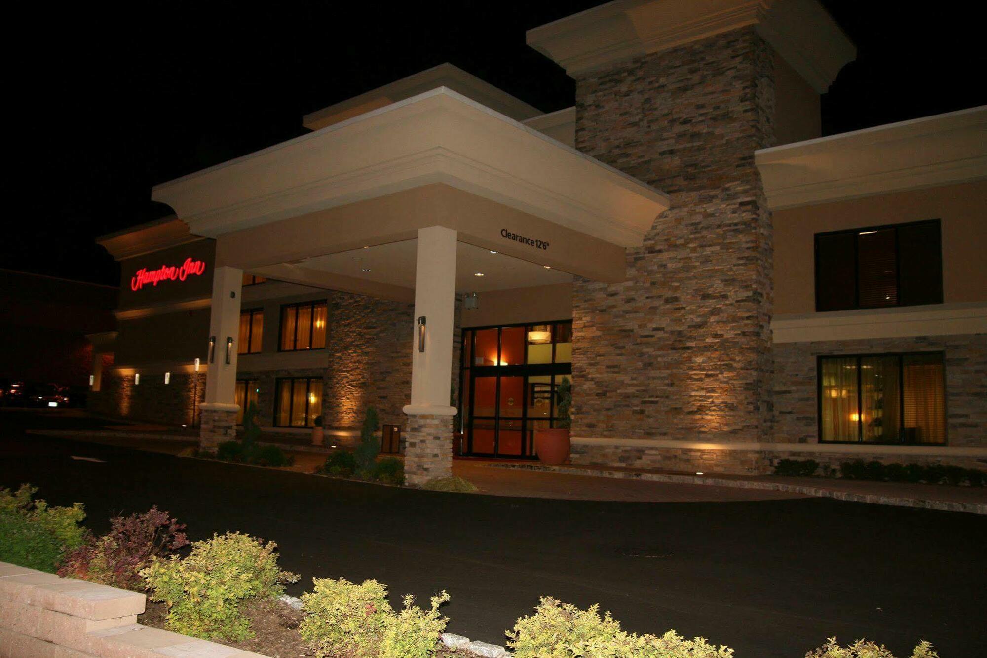 Hampton Inn Jericho - Westbury Екстериор снимка